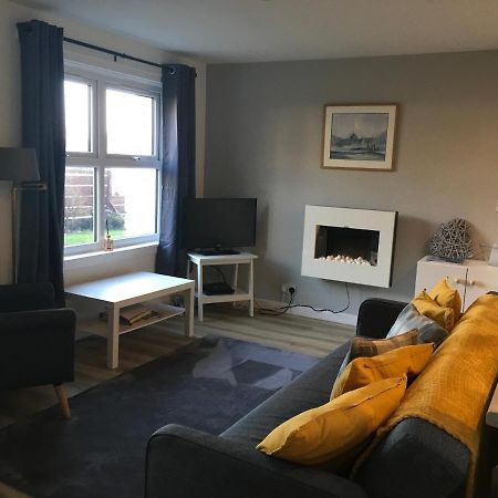 Cosy Cottage With Sea Views Close To Local Shops. Lamlash Exterior photo