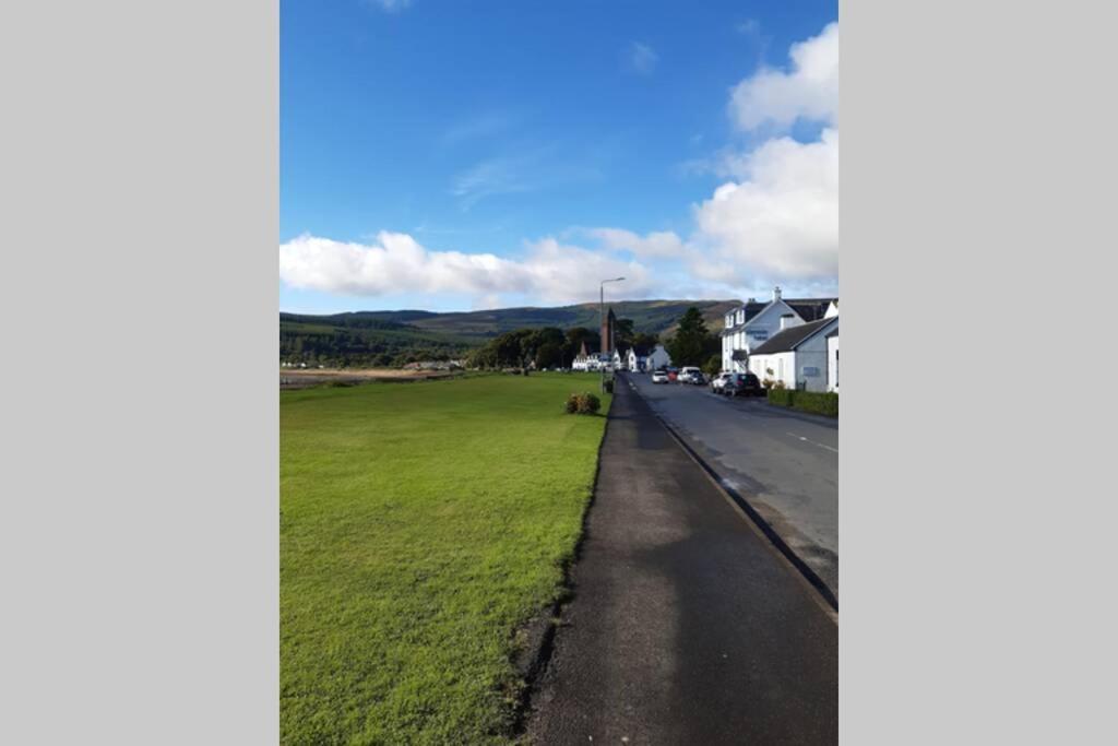 Cosy Cottage With Sea Views Close To Local Shops. Lamlash Exterior photo