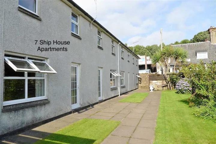 Cosy Cottage With Sea Views Close To Local Shops. Lamlash Exterior photo